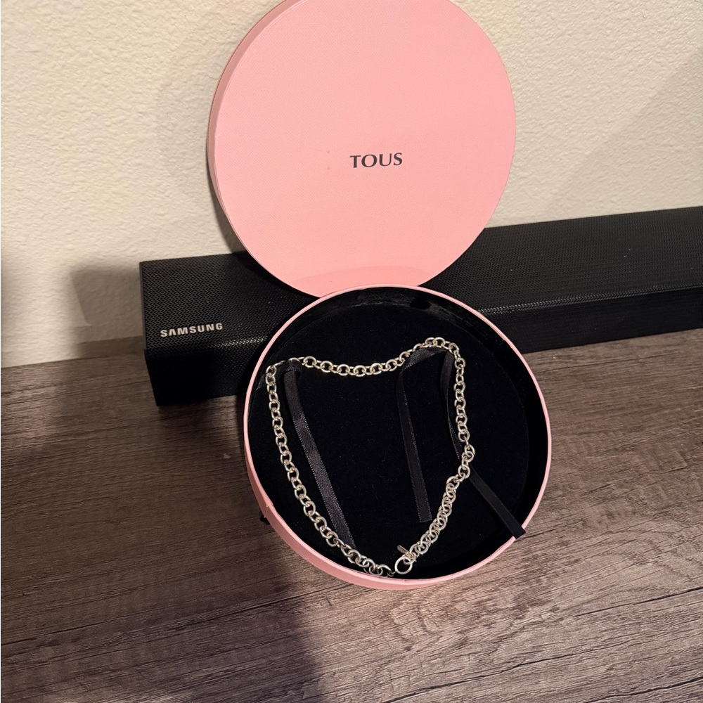 Tous Silver Necklace with clasp closure